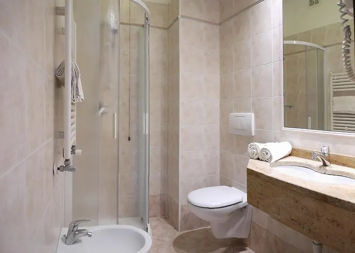 Szálloda Rotonda 3*